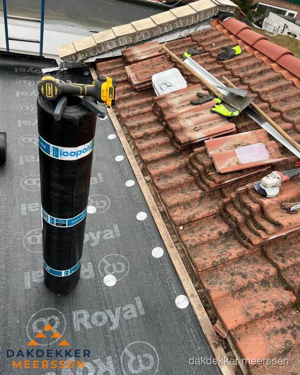 Dakschade herstel: pannendak renovatie in Meerssen Dakschade herstel: pannendak renovatie in Meerssen